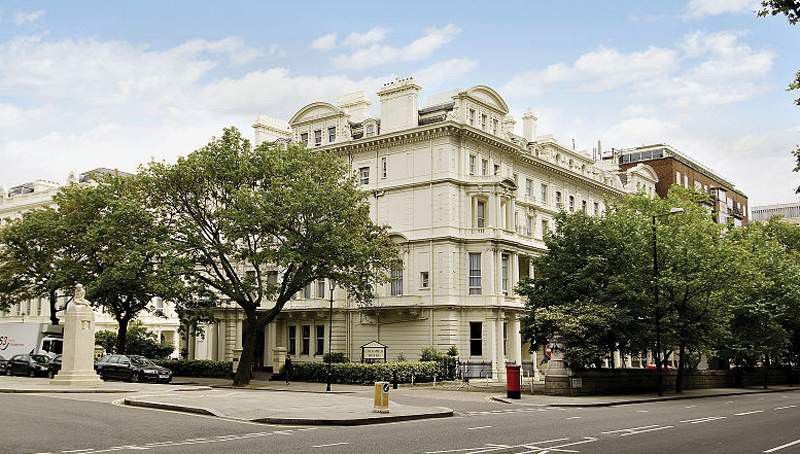 The Columbia Hotel London Bagian luar foto